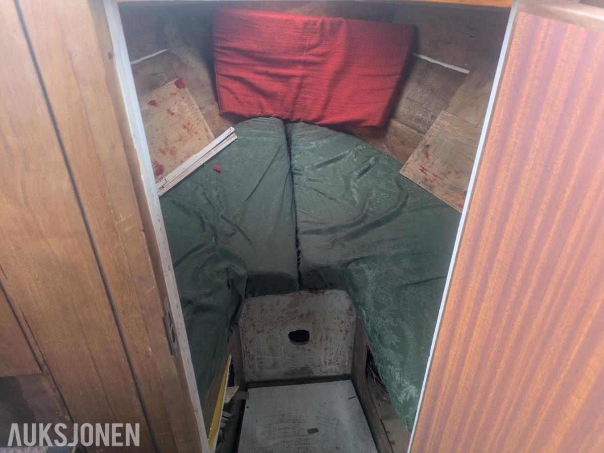 1983 Monaco 27 med 2 stk Volvo Penta - ingen minstepris