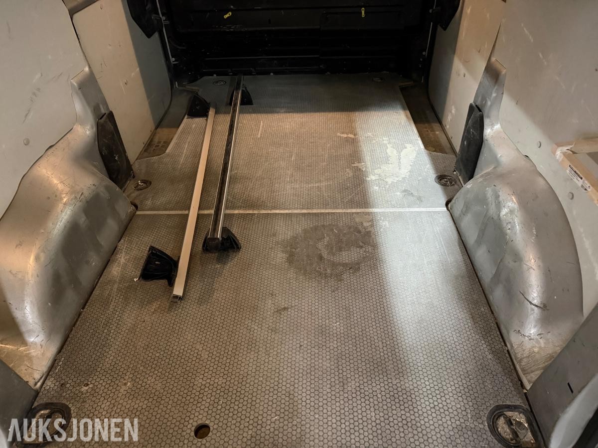 2019 Toyota ProAce 1,6D 116hk L1 hengerfeste delskinn s+v dekk