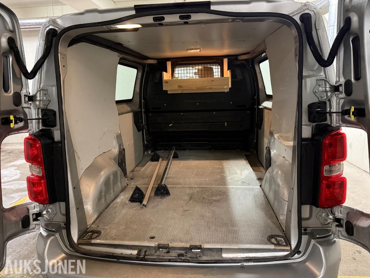 2019 Toyota ProAce 1,6D 116hk L1 hengerfeste delskinn s+v dekk