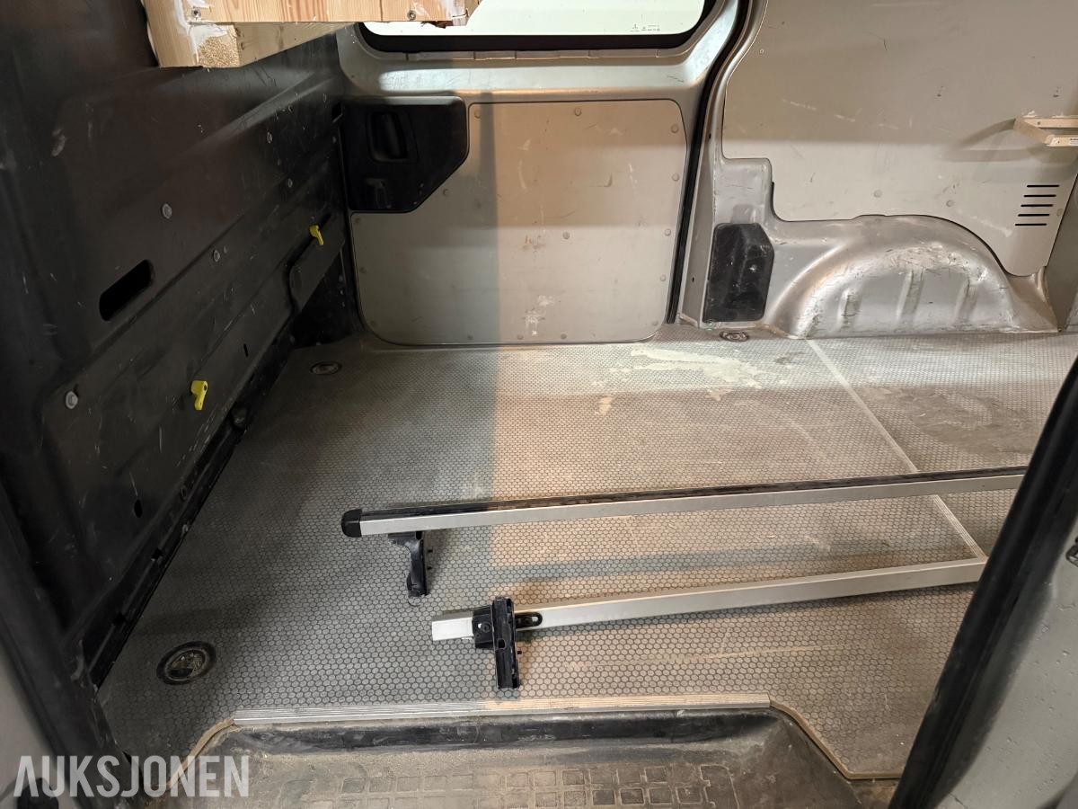 2019 Toyota ProAce 1,6D 116hk L1 hengerfeste delskinn s+v dekk