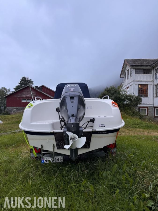 2006 Hobby 530 Challanger Med 100hk Selva motor og båthenger