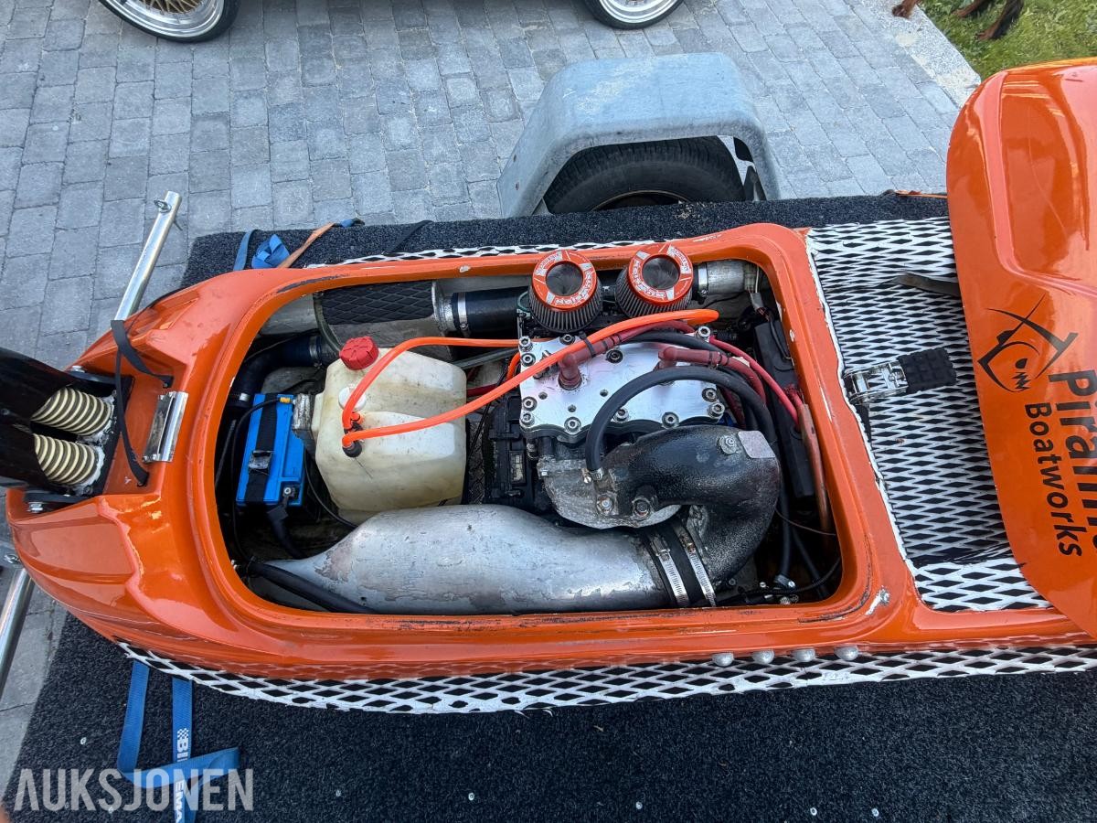 2010 Yamaha Piranaha lezi one vannscooter med registrert henger