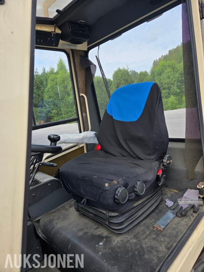 1997 Nissan Truck