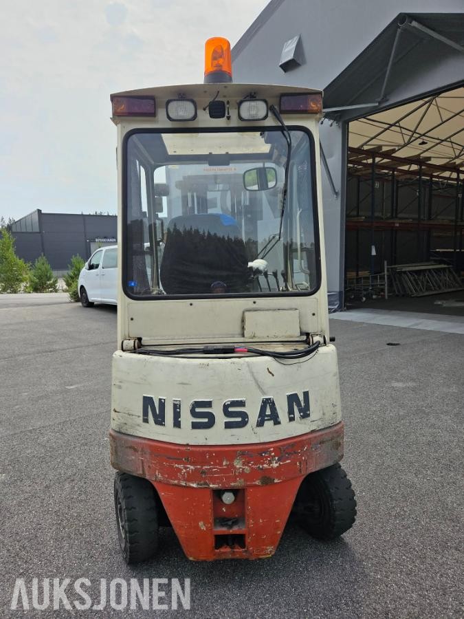 1997 Nissan Truck
