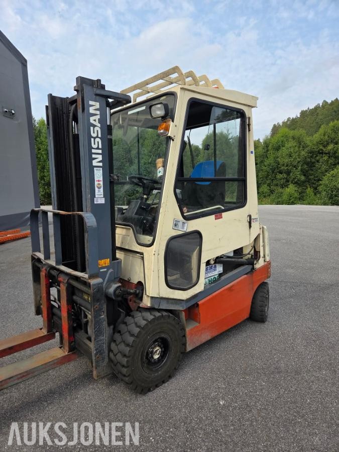 1997 Nissan Truck