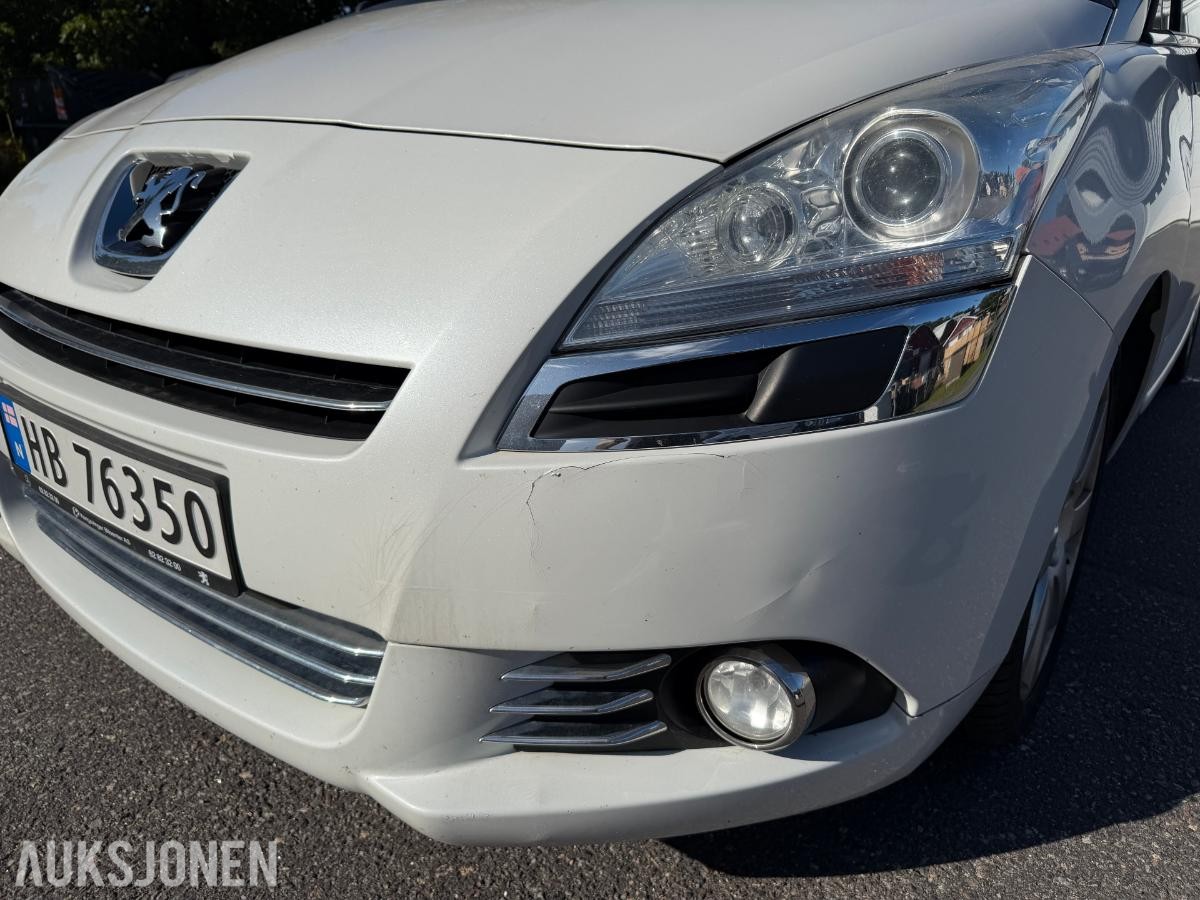 2013 Peugeot 5008 114 HK 7-SETER NAVI CRUISE PANO