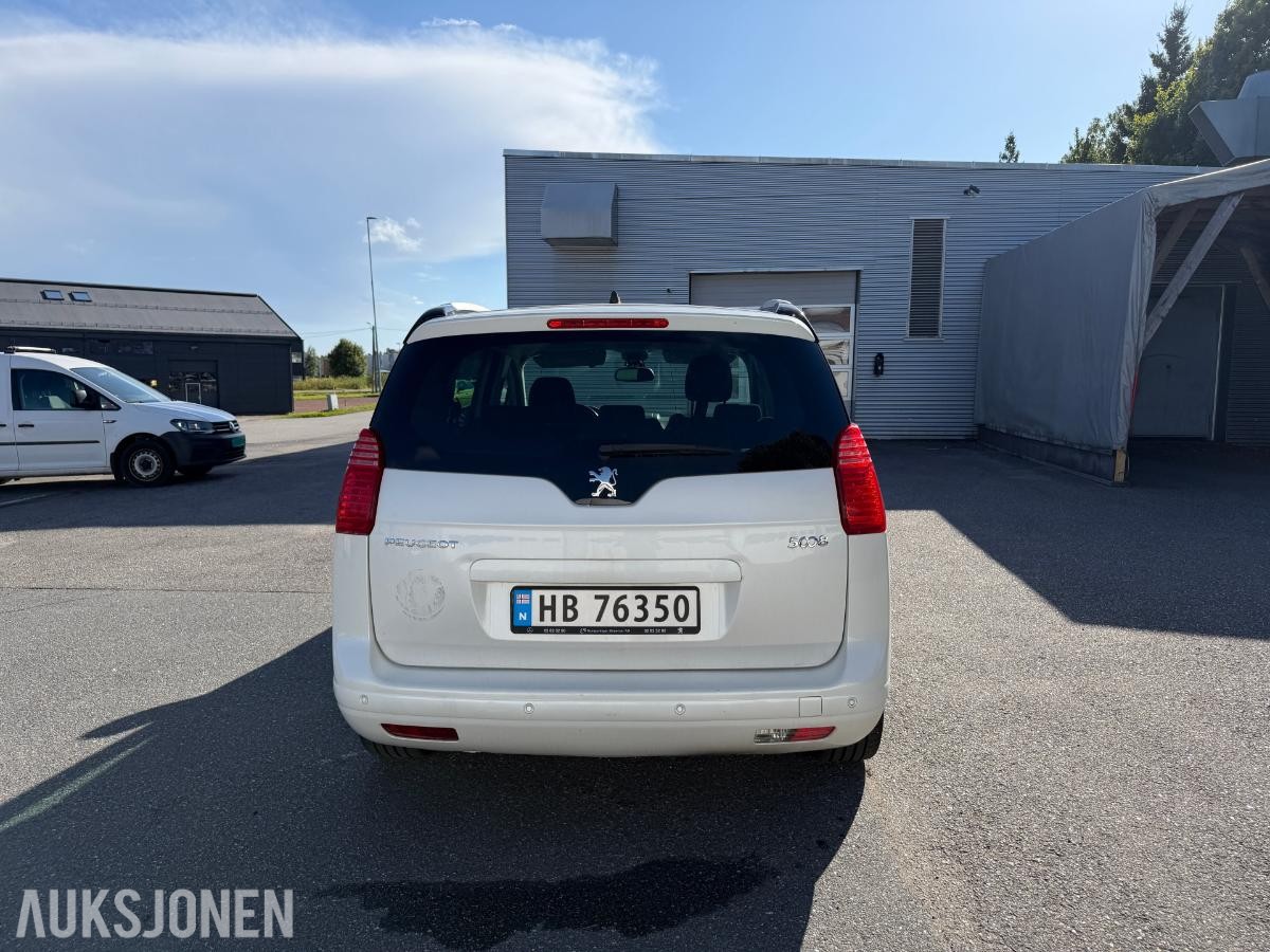 2013 Peugeot 5008 114 HK 7-SETER NAVI CRUISE PANO