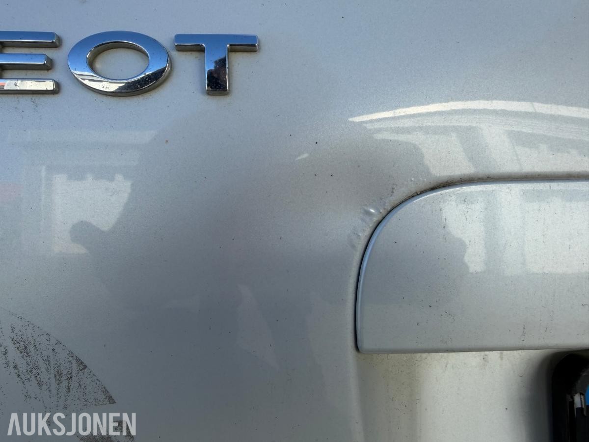 2013 Peugeot 5008 114 HK 7-SETER NAVI CRUISE PANO
