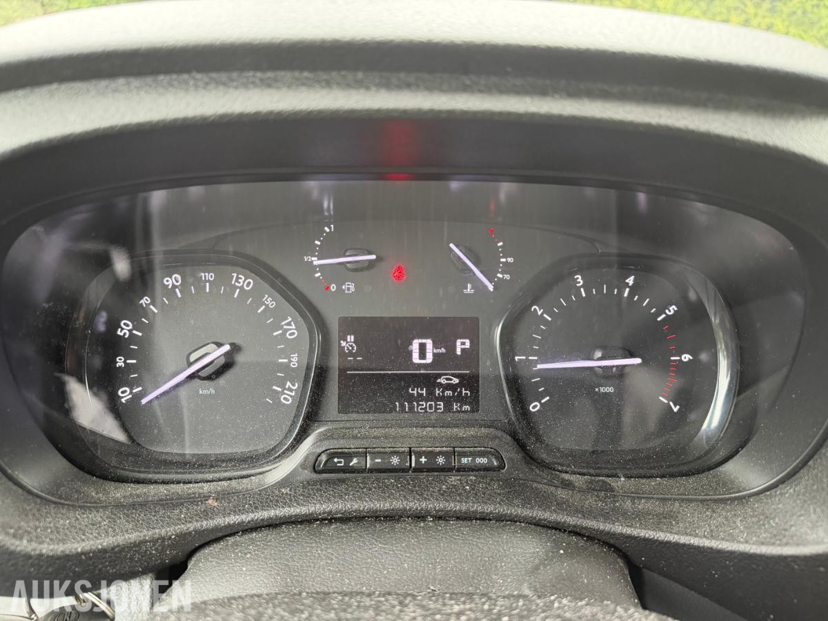 2021 Opel Vivaro, L2 2,0DT 177hk, 111205km
