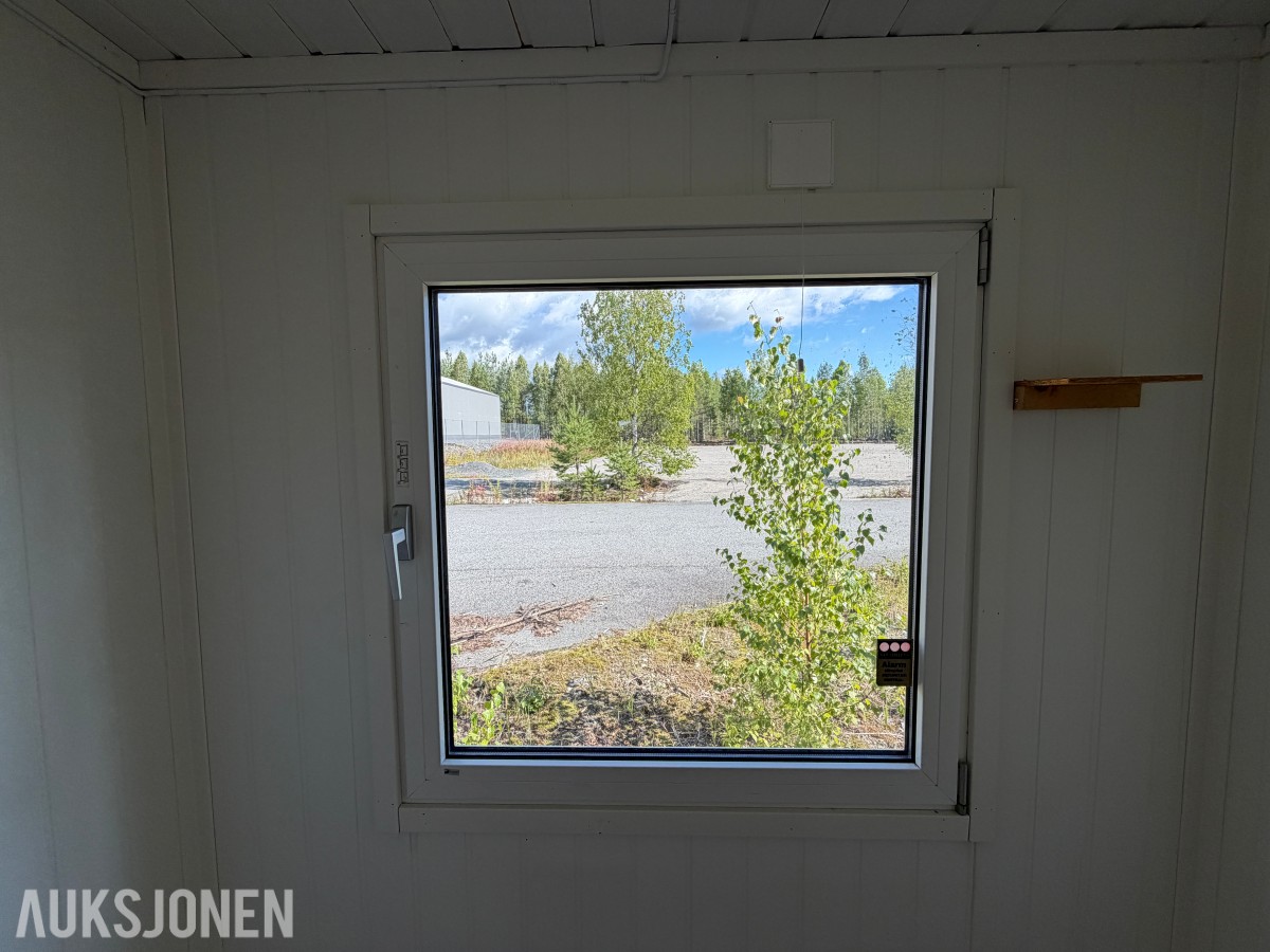 2010 Mannskapscontainer 20 fot / Oppholdsrom og kontor