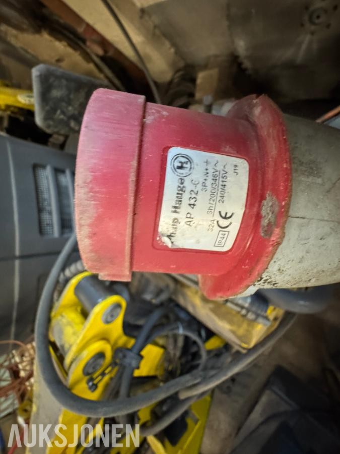 2005 Brokk 90 Rev.E rivningsrobot / 2377 timer
