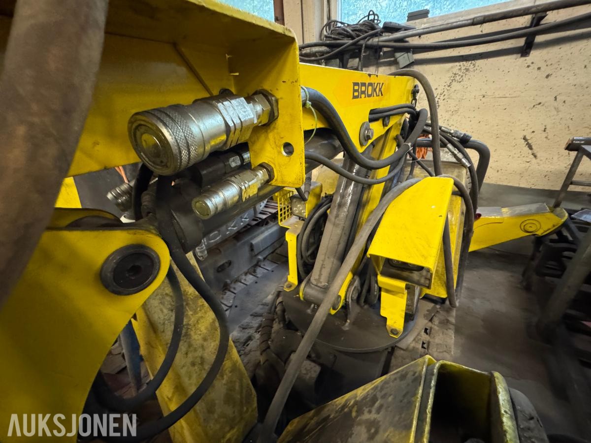 2005 Brokk 90 Rev.E rivningsrobot / 2377 timer