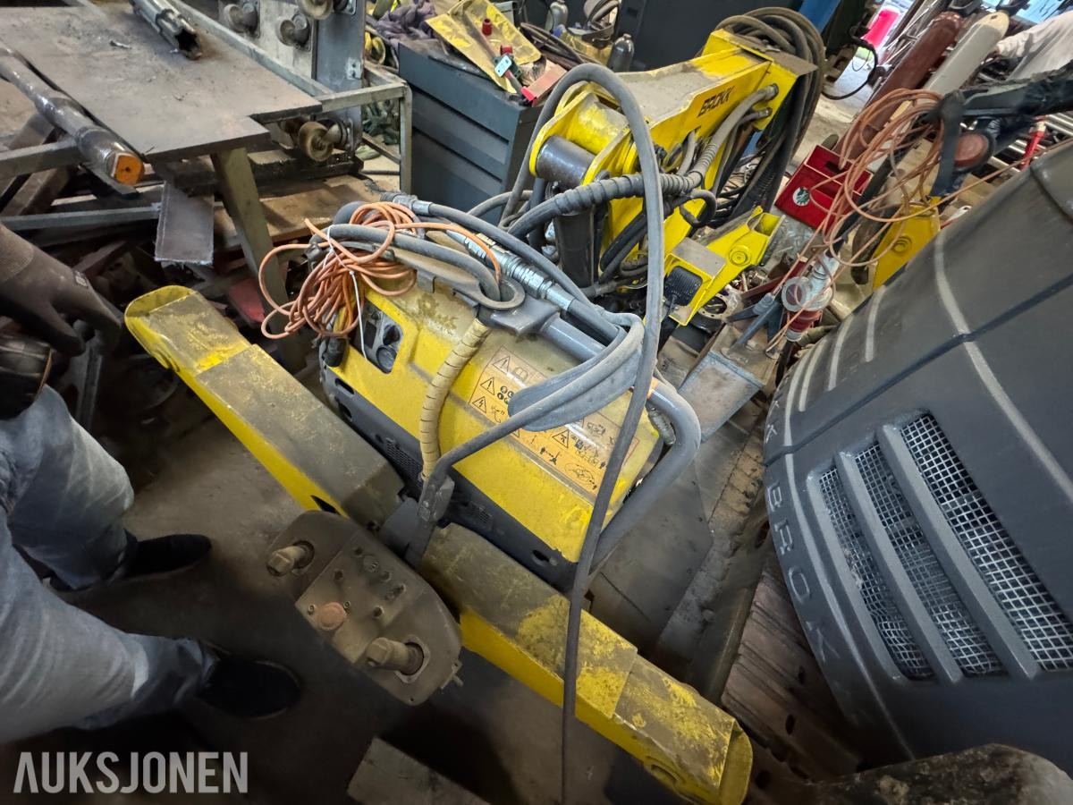 2005 Brokk 90 Rev.E rivningsrobot / 2377 timer