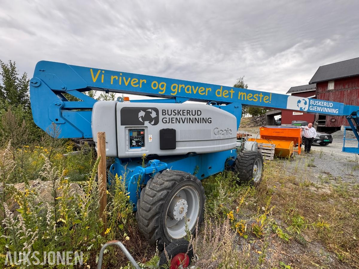 2006 Genie Z-80/60 bomlift / 4x4