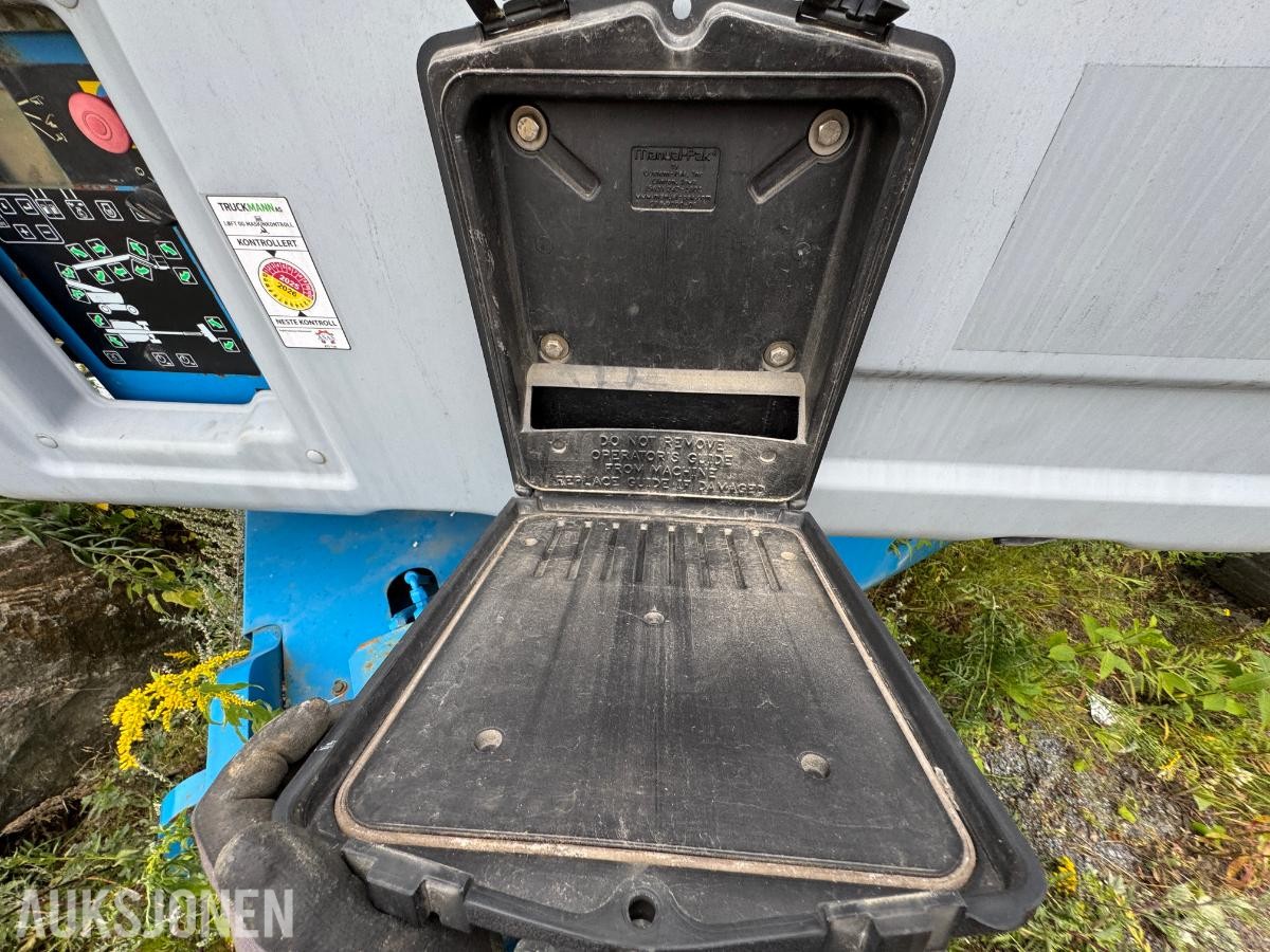 2006 Genie Z-80/60 bomlift / 4x4
