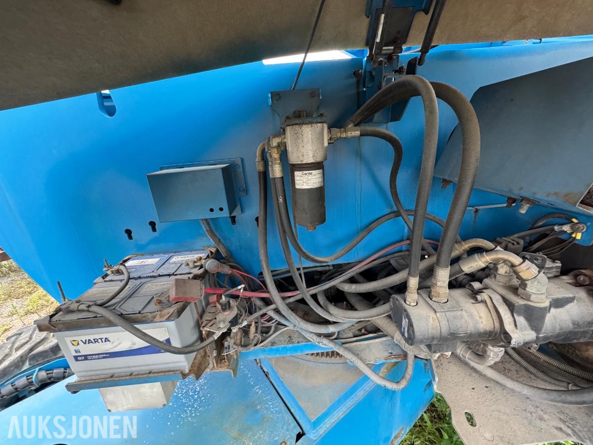 2006 Genie Z-80/60 bomlift / 4x4