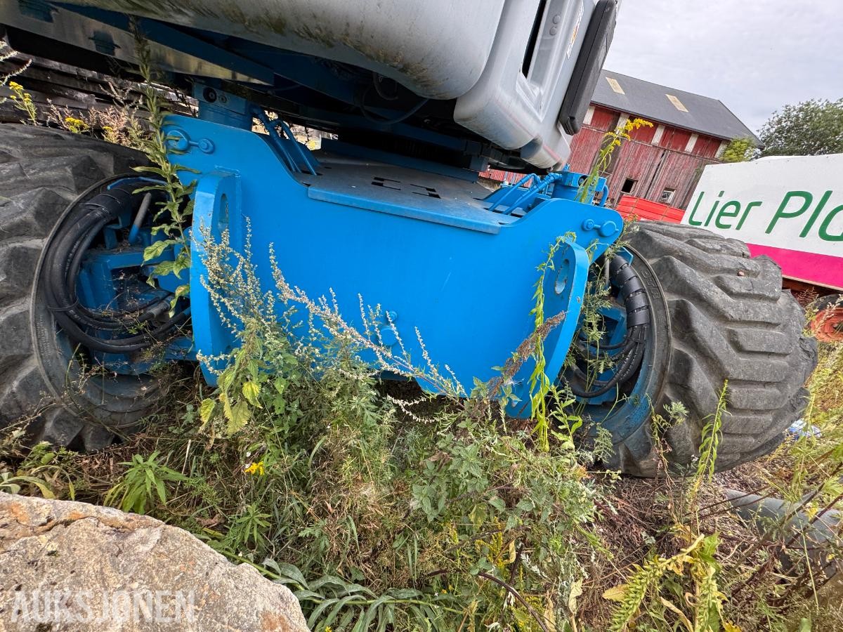 2006 Genie Z-80/60 bomlift / 4x4