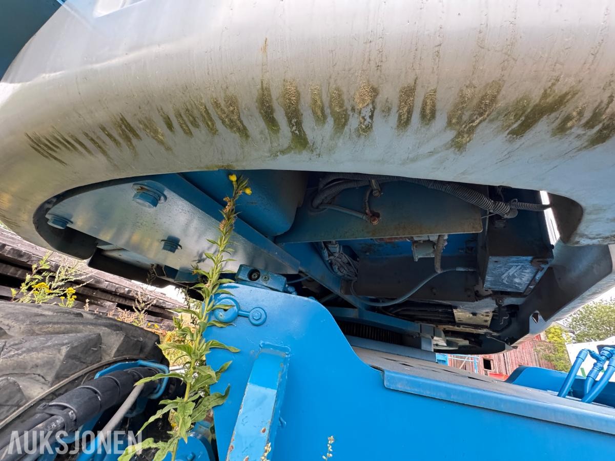 2006 Genie Z-80/60 bomlift / 4x4