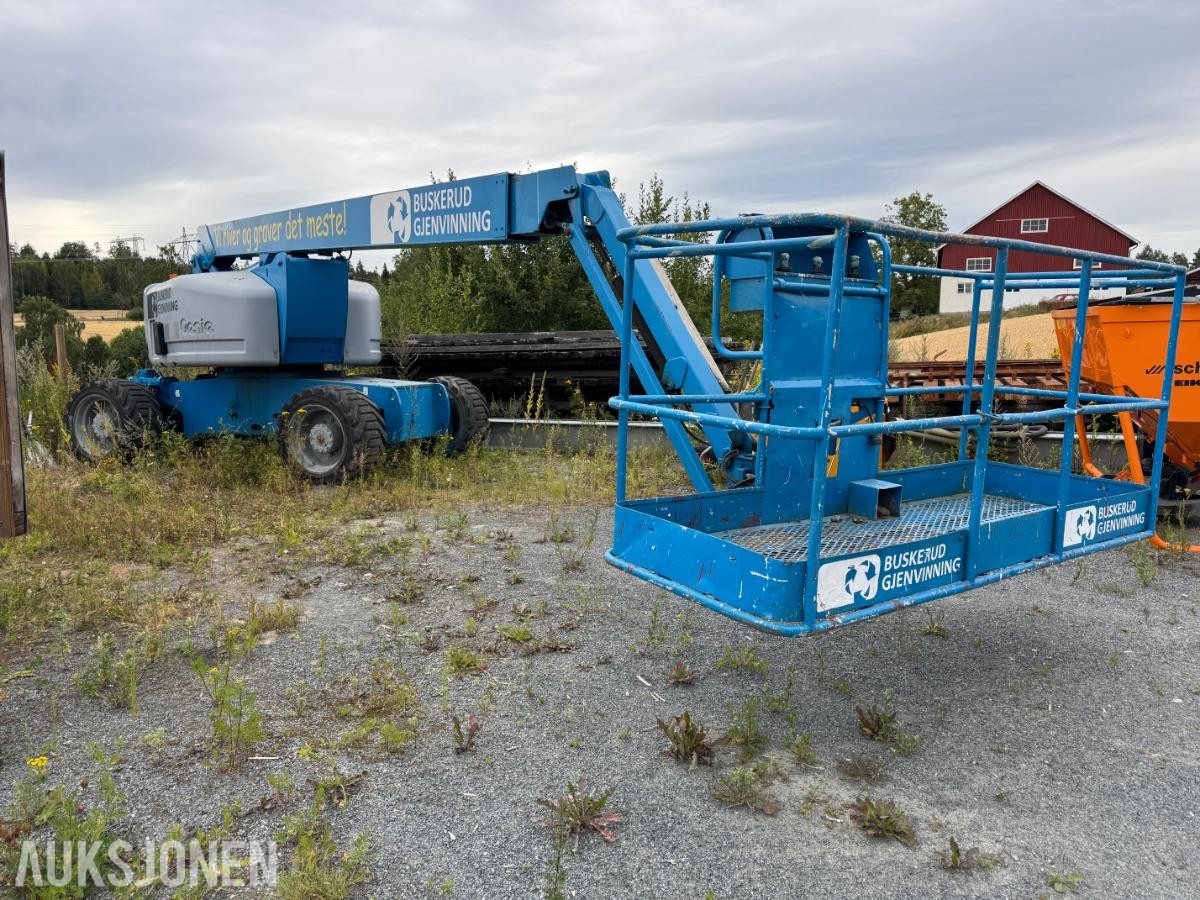 2006 Genie Z-80/60 bomlift / 4x4