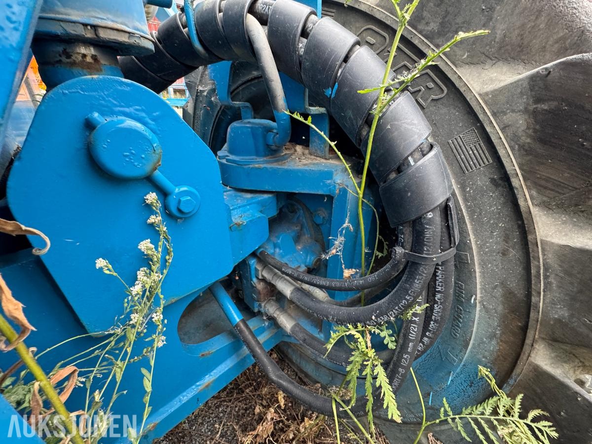 2006 Genie Z-80/60 bomlift / 4x4
