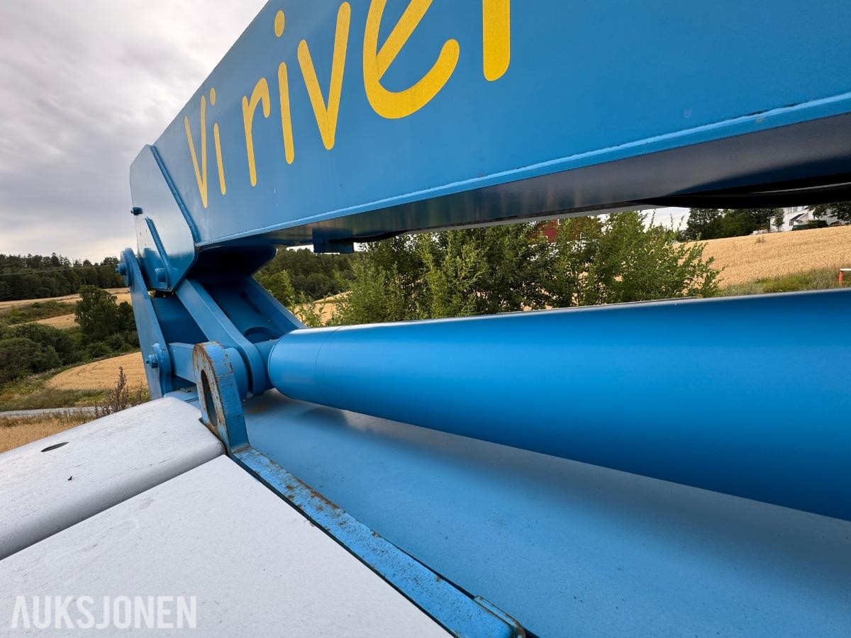 2006 Genie Z-80/60 bomlift / 4x4