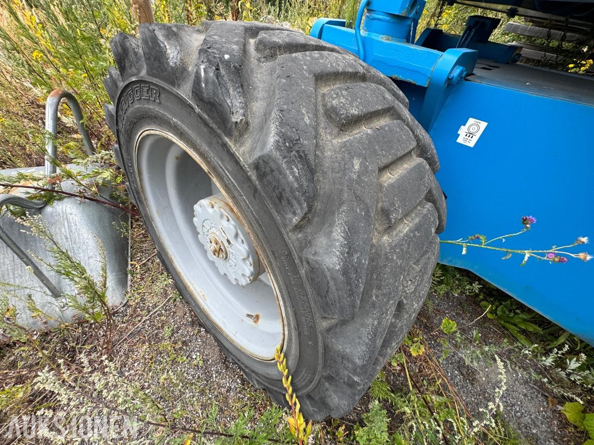 2006 Genie Z-80/60 bomlift / 4x4