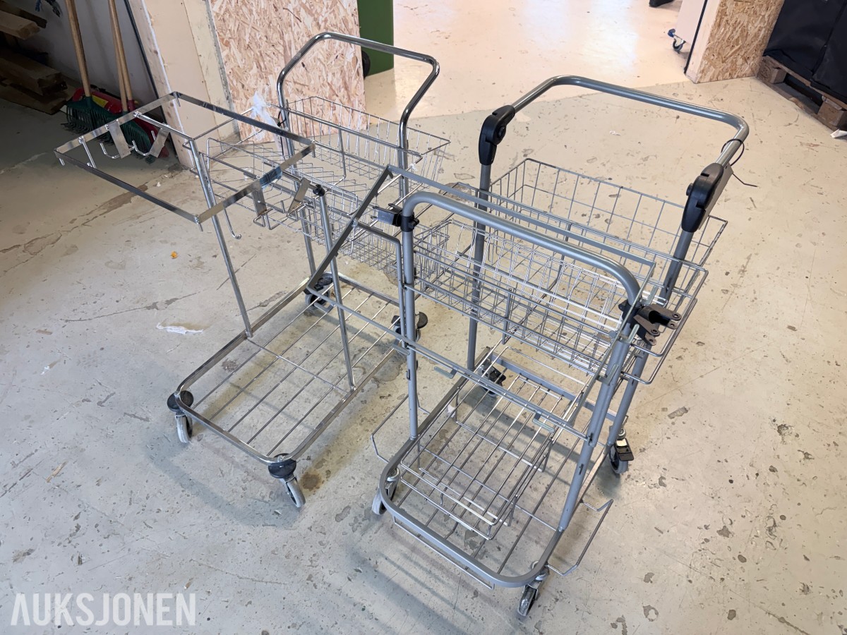 2 stk rengjøringsvogner