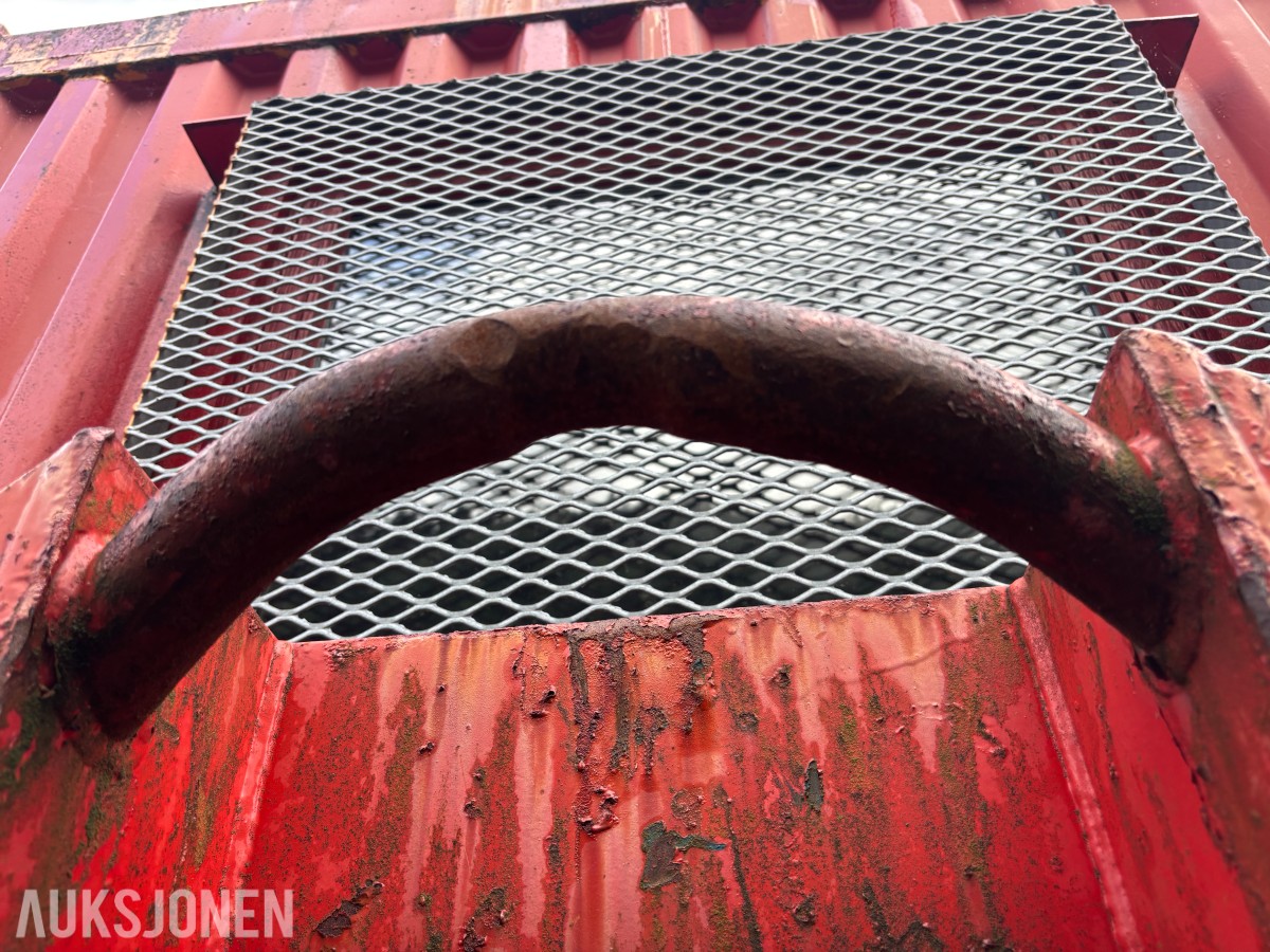 Spisebrakke med krokramme – spiserom og kontor