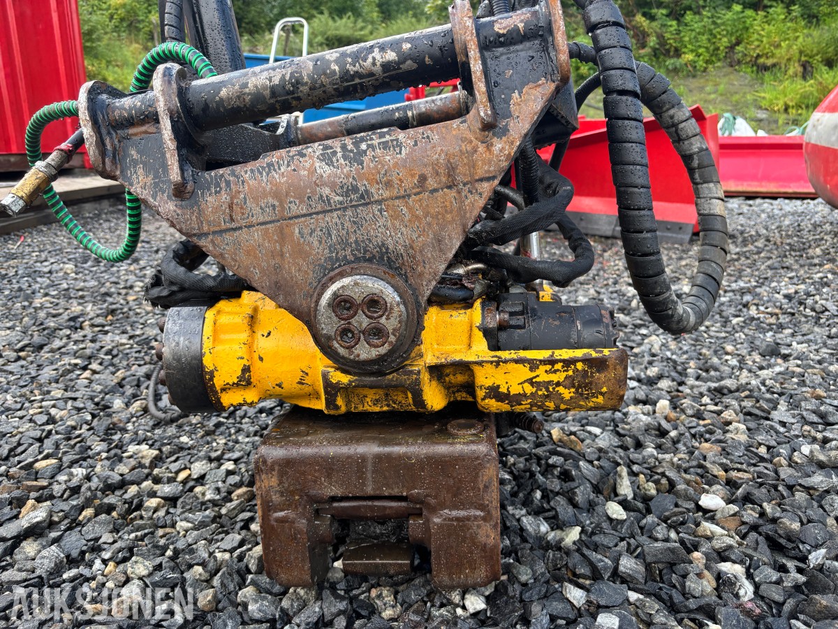 2017 Engcon EC209 tiltrotator Q-Safe S50