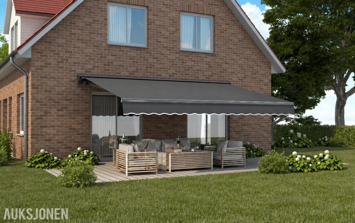 TERRASSEMARKISE 495X300CM BREDDE/UTFALL - MOTORSTYRT - KASSETTMARKISE - HELT NY