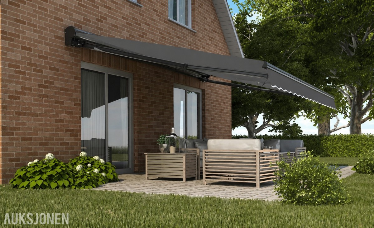 TERRASSEMARKISE 450X300CM BREDDE/UTFALL - MOTORSTYRT - KASSETTMARKISE - HELT NY