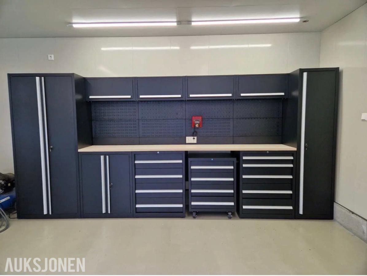Helt nytt Garasjeinnredning 440x55x202,5cm