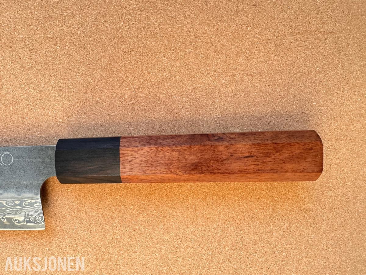 48 TIMERS AUKSJON - Senko Damaskus Kiritsuke + Sashimi-kniv