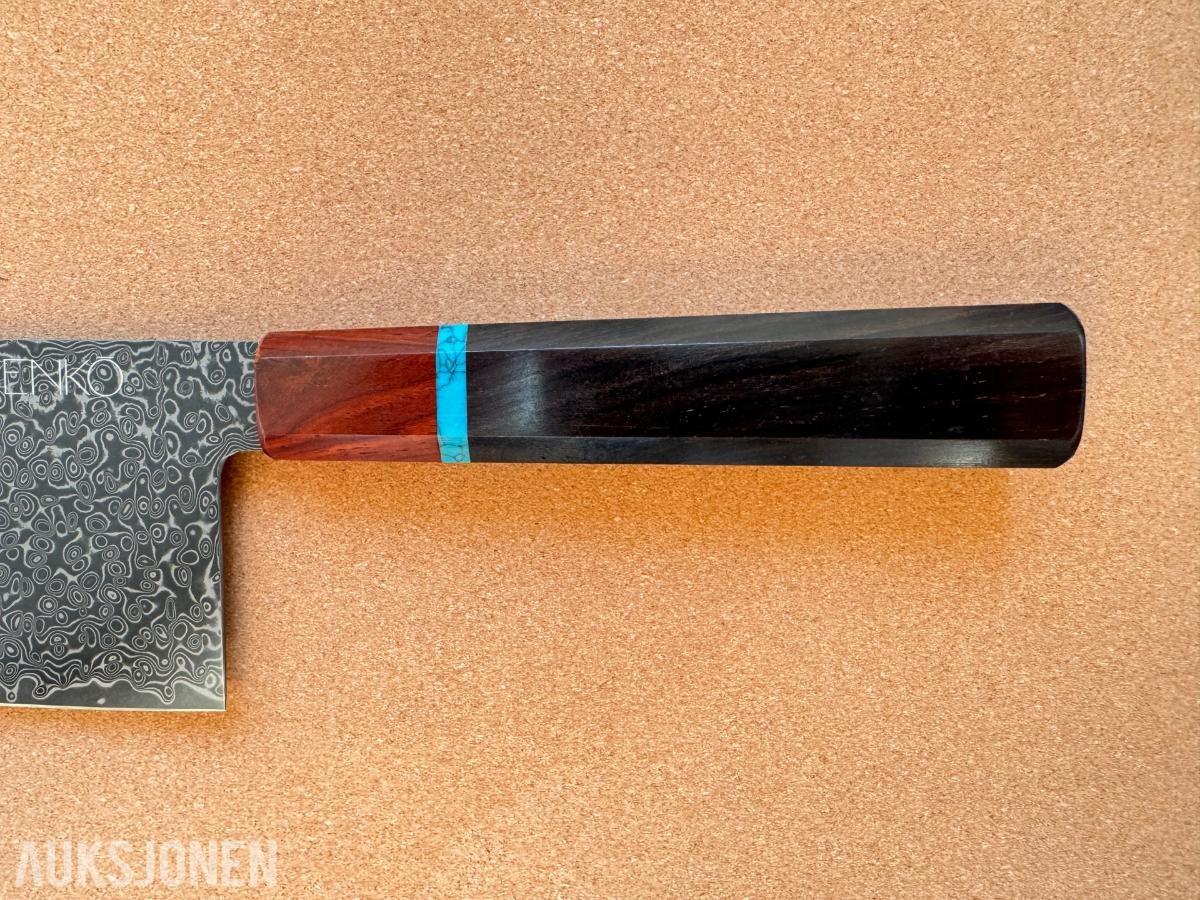 48 TIMERS AUKSJON - Senko 67-lags Damascus 2-delt knivsett + Sashimi-kniv