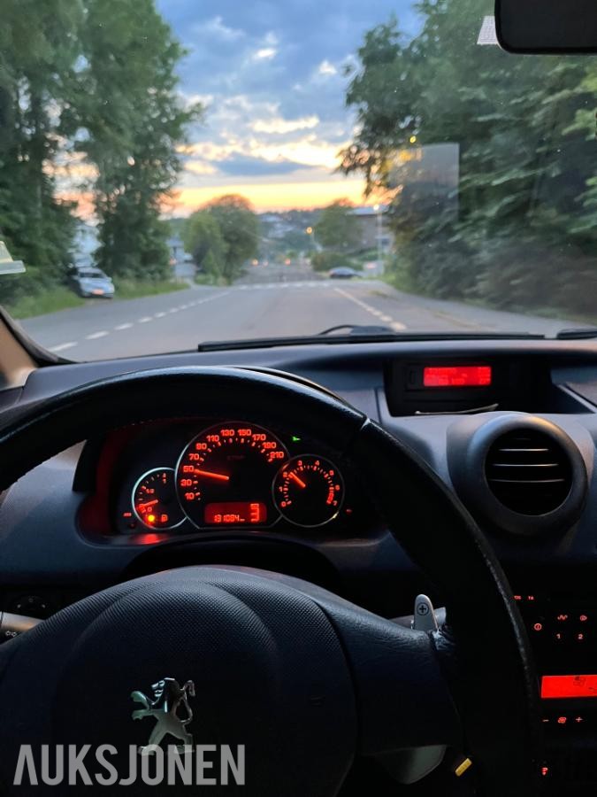 2006 Peugeot 1007 1.4 Bensin 73hk Automat