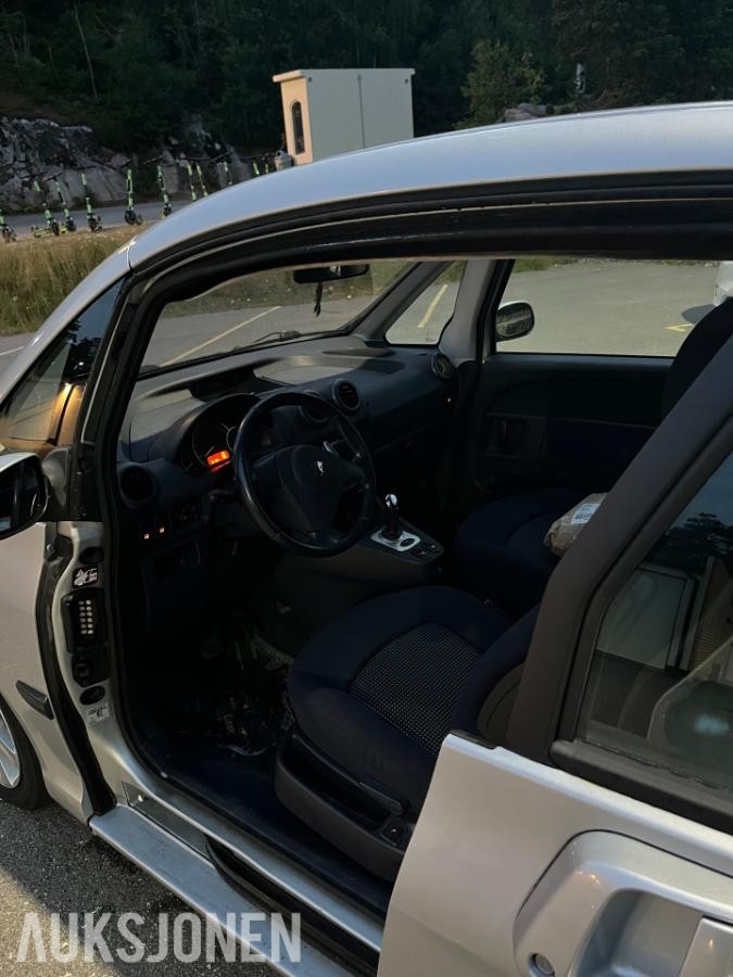2006 Peugeot 1007 1.4 Bensin 73hk Automat