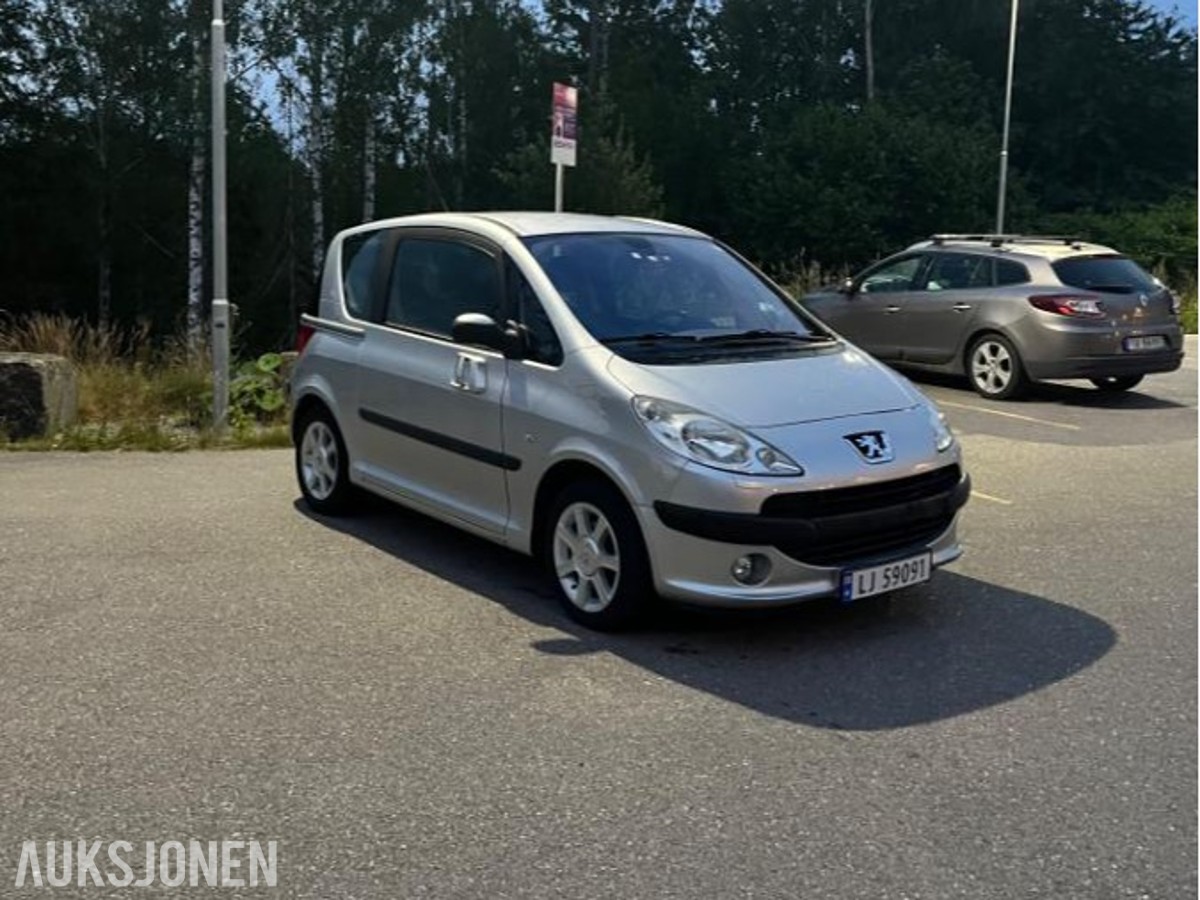 2006 Peugeot 1007 1.4 Bensin 73hk Automat