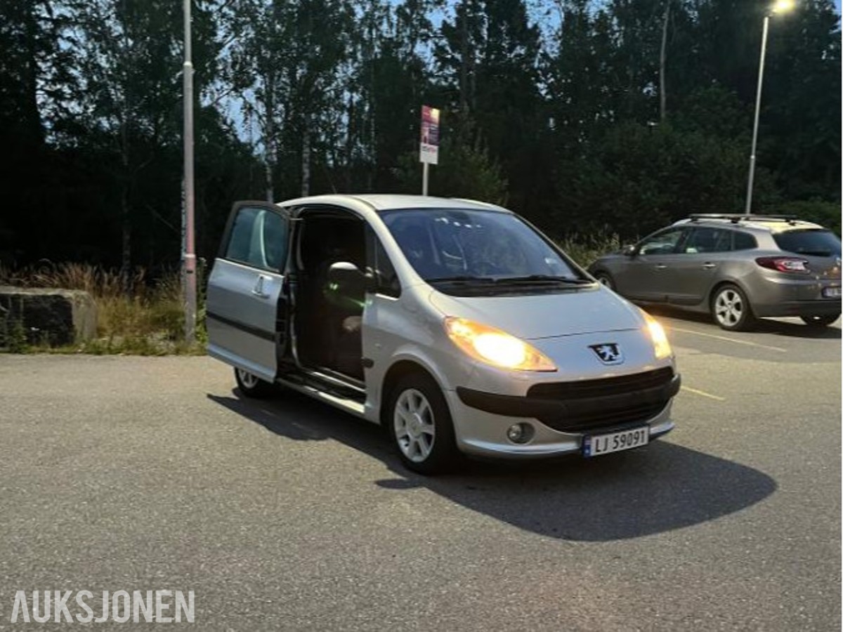 2006 Peugeot 1007 1.4 Bensin 73hk Automat
