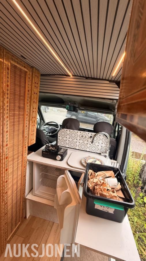 2009 Renault Master Campervan 2.5 Diesel 114hk