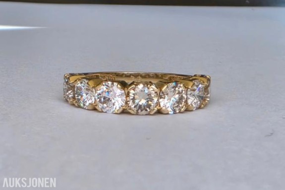 2.37CT ALLIANSE DIAMANTRING I 14K GULL. HELT NATURLIGE DIAMANTER! TAKSTBREV OG SERTIFIKAT!