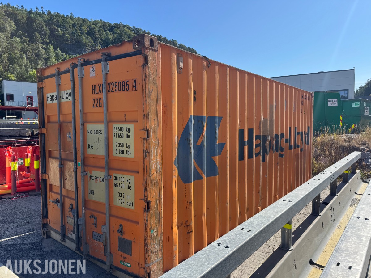 2005 20 FOTS LAGERCONTAINER INNREDET MED LYS OG HYLLER
