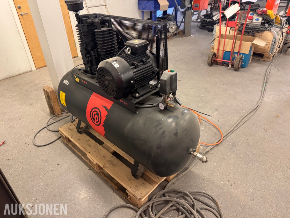 CHICAGO PNEUMATIC LT270 KOMPRESSOR – 270 L – 7,5 HK